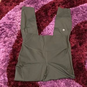 Lululemon Base Pace Tight 25” Rainforest Green size 4